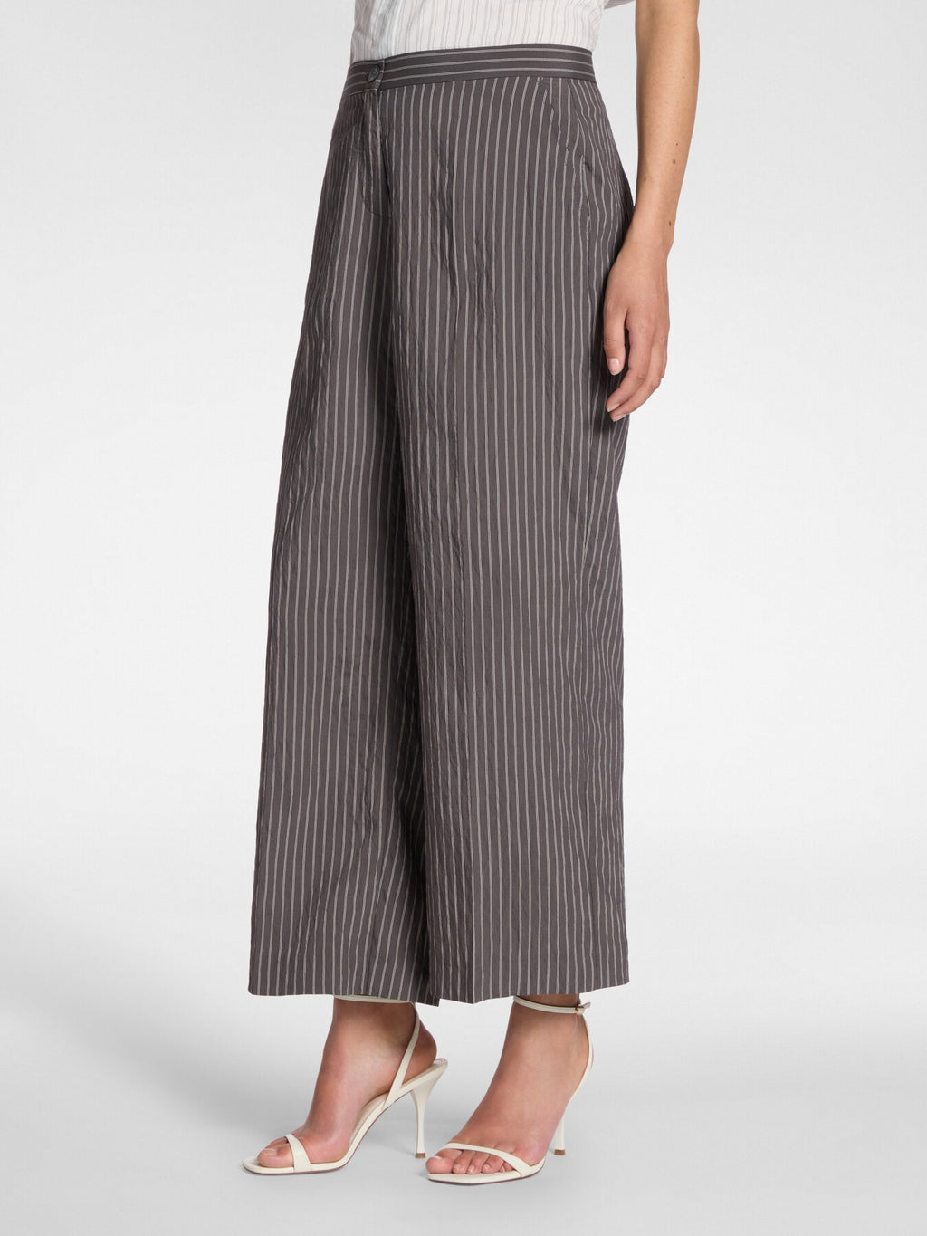 Pantaloni chinos gessati