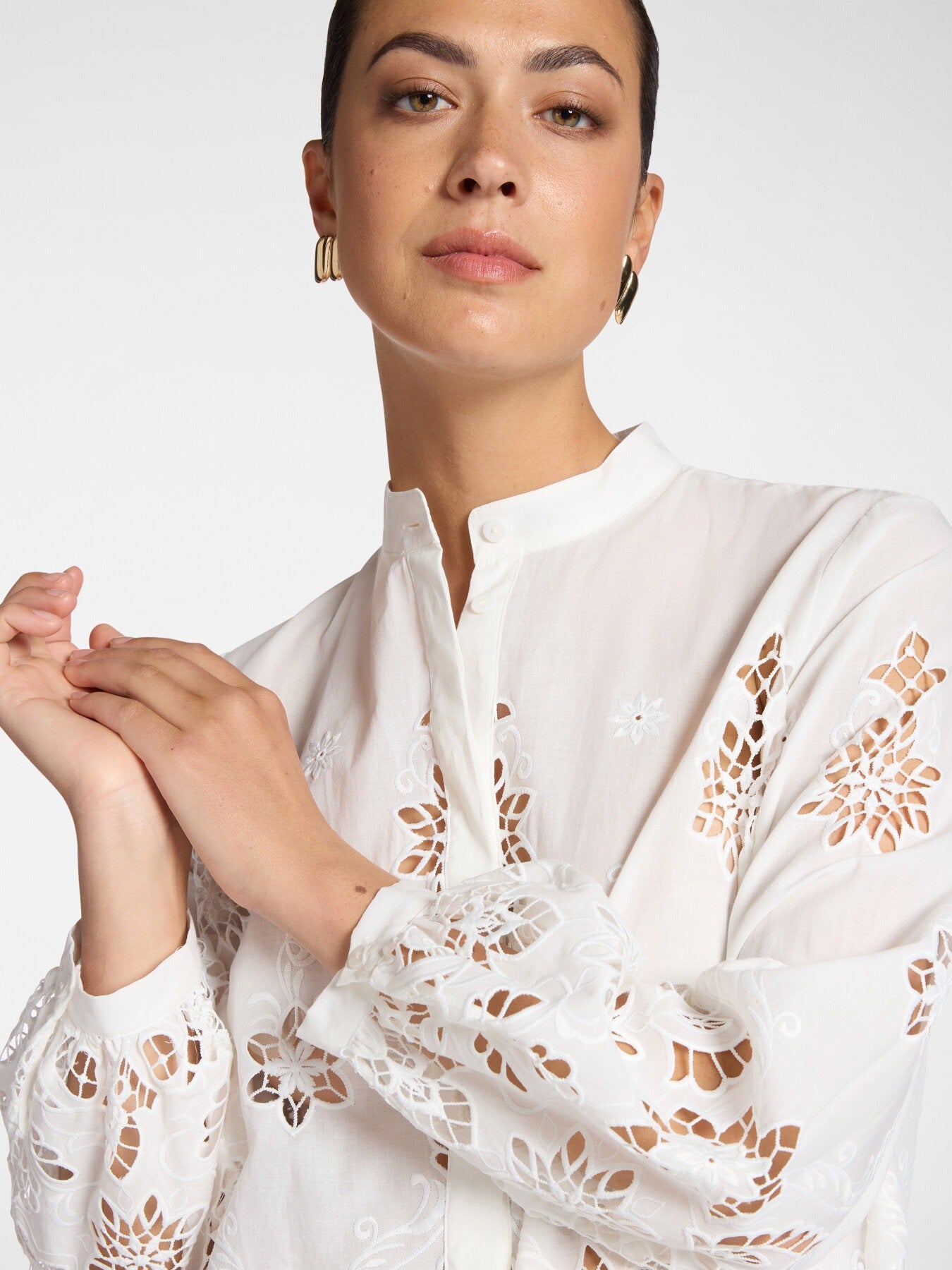 Camicia in pizzo traforato